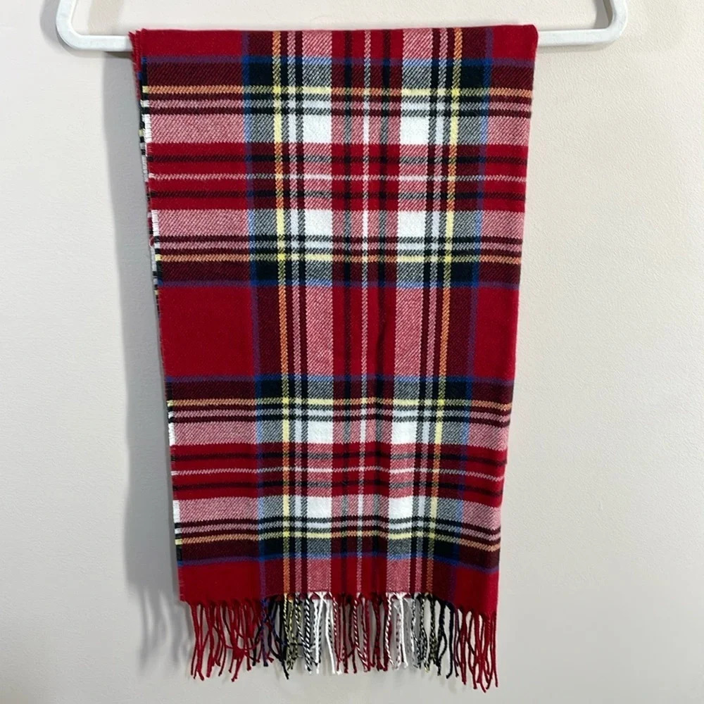 NWT Banana Republic Red Festive Plaid Fringe Scarf